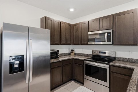 House in Wesley Chapel, Florida 3 bedrooms, 140.84 sq.m. № 2306546 - photo 23