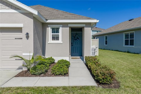 House in Wesley Chapel, Florida 3 bedrooms, 140.84 sq.m. № 2306546 - photo 4