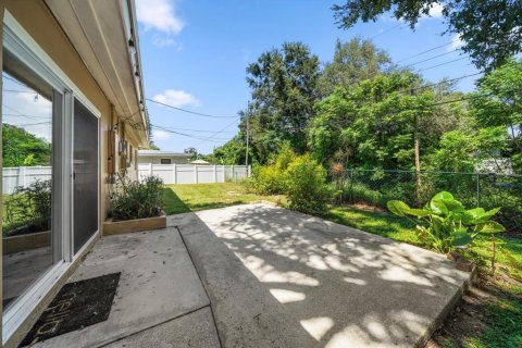 House in Clearwater, Florida 3 bedrooms, 104.52 sq.m. № 1916781 - photo 25