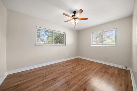 House in Clearwater, Florida 3 bedrooms, 104.52 sq.m. № 1916781 - photo 23