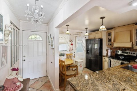 Condo in North Miami Beach, Florida, 2 bedrooms  № 1707045 - photo 15