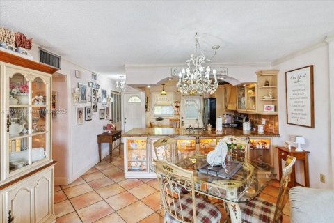 Condo in North Miami Beach, Florida, 2 bedrooms  № 1707045 - photo 23