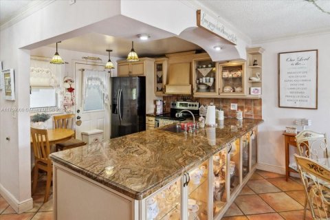 Condo in North Miami Beach, Florida, 2 bedrooms  № 1707045 - photo 17