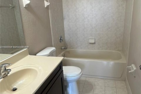 Copropriété à louer à Homestead, Floride: 2 chambres, 84.91 m2 № 1976753 - photo 13