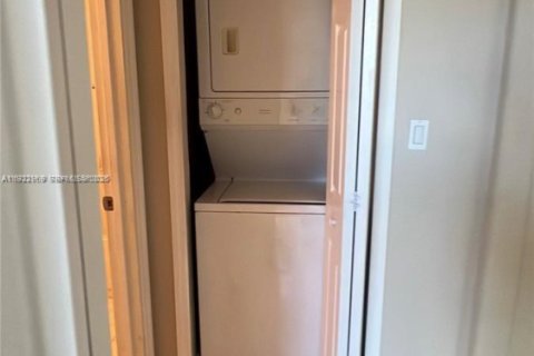 Copropriété à louer à Homestead, Floride: 2 chambres, 84.91 m2 № 1976753 - photo 8