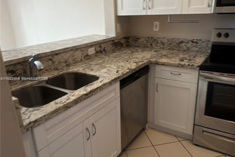 Copropriété à louer à Homestead, Floride: 2 chambres, 84.91 m2 № 1976753 - photo 16