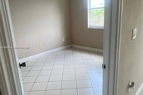 Copropriété à louer à Homestead, Floride: 2 chambres, 84.91 m2 № 1976753 - photo 10