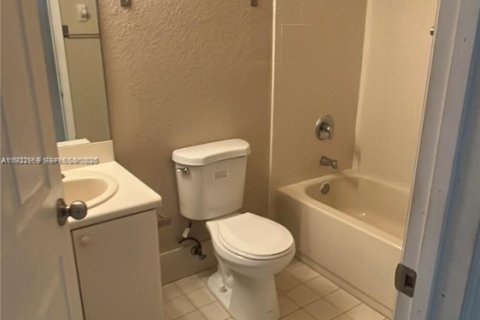 Copropriété à louer à Homestead, Floride: 2 chambres, 84.91 m2 № 1976753 - photo 5