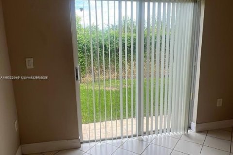 Copropriété à louer à Homestead, Floride: 2 chambres, 84.91 m2 № 1976753 - photo 19