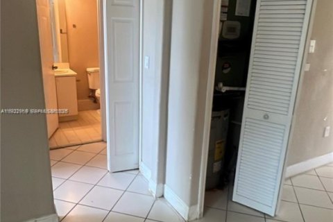 Copropriété à louer à Homestead, Floride: 2 chambres, 84.91 m2 № 1976753 - photo 3