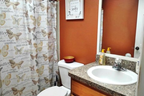 Condo in Leesburg, Florida, 2 bedrooms  № 2379819 - photo 24