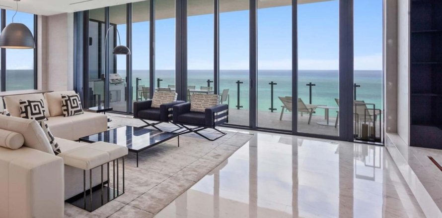 Квартира в MUSE RESIDENCES в Санни-Айлс-Бич, Флорида 6 спален, 498м2 № 21524