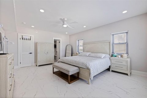 Снять в аренду кондоминиум в Сент-Пит-Бич, Флорида 2 спальни, 139.35м2, № 2226760 - фото 29