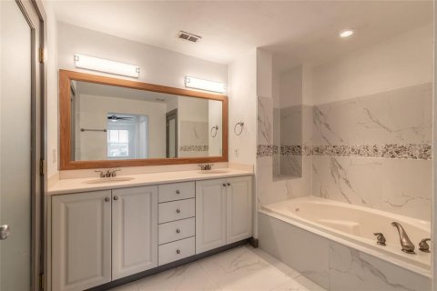Condominio en venta en New Smyrna Beach, Florida, 2 dormitorios, 155.05 m2 № 2148272 - foto 19