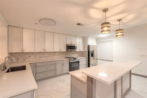 Condominio en venta en New Smyrna Beach, Florida, 2 dormitorios, 155.05 m2 № 2148272 - foto 9