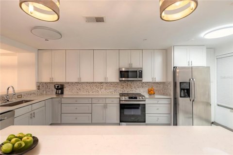 Condominio en venta en New Smyrna Beach, Florida, 2 dormitorios, 155.05 m2 № 2148272 - foto 8