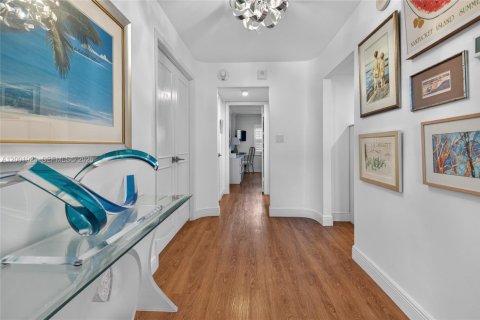 Купить кондоминиум в Форт-Лодердейл, Флорида 2 спальни, 139.35м2, № 2066703 - фото 4