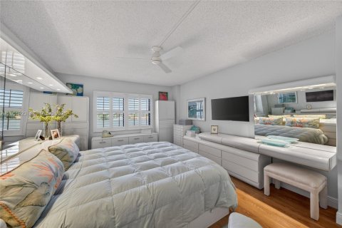 Купить кондоминиум в Форт-Лодердейл, Флорида 2 спальни, 139.35м2, № 2066703 - фото 21