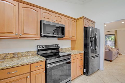 Villa ou maison à louer à Wellington, Floride: 3 chambres, 170.01 m2 № 2154354 - photo 11