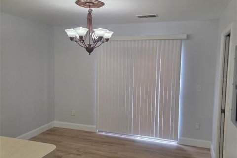 Touwnhouse à vendre à Kissimmee, Floride: 2 chambres, 104.05 m2 № 2388923 - photo 6