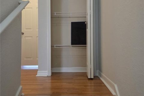 Touwnhouse à vendre à Kissimmee, Floride: 2 chambres, 104.05 m2 № 2388923 - photo 11