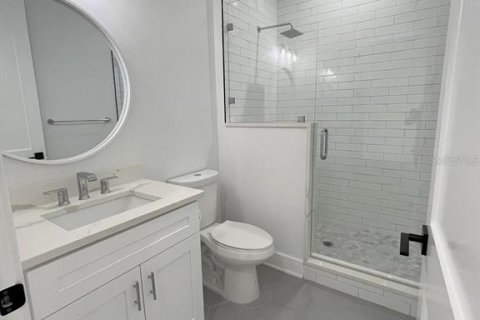 House in Tampa, Florida 4 bedrooms, 209.49 sq.m. № 1913000 - photo 13