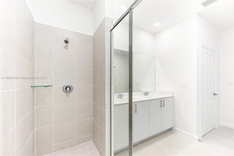 Снять в аренду виллу или дом в Хомстед, Флорида 5 спален, № 1950432 - фото 16