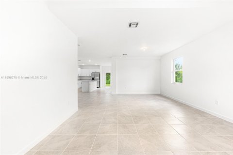 Снять в аренду виллу или дом в Хомстед, Флорида 5 спален, № 1950432 - фото 17