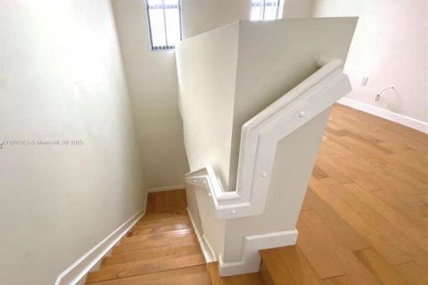 Снять в аренду виллу или дом в Дорал, Флорида 3 спальни, 187.76м2, № 1949653 - фото 16