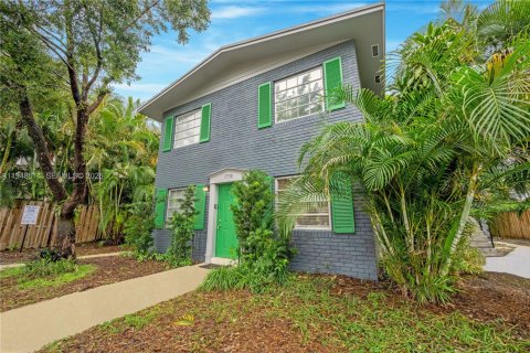 Propiedad comercial en venta en Fort Lauderdale, Florida № 2089085 - foto 4