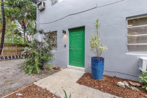 Propiedad comercial en venta en Fort Lauderdale, Florida № 2089085 - foto 25