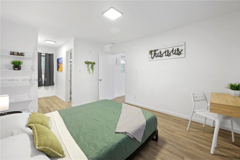 Propiedad comercial en venta en Fort Lauderdale, Florida № 2089085 - foto 13