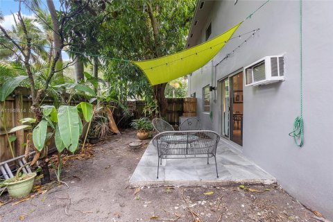 Propiedad comercial en venta en Fort Lauderdale, Florida № 2089085 - foto 28