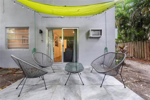 Propiedad comercial en venta en Fort Lauderdale, Florida № 2089085 - foto 27