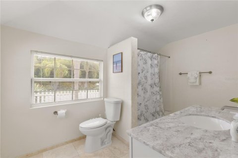 Immobilier commercial à vendre à Clearwater, Floride: 5 chambres, 253.07 m2 № 2128706 - photo 14