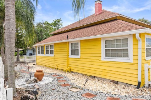 Immobilier commercial à vendre à Clearwater, Floride: 5 chambres, 253.07 m2 № 2128706 - photo 24