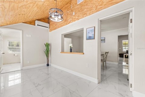 Immobilier commercial à vendre à Clearwater, Floride: 5 chambres, 253.07 m2 № 2128706 - photo 5