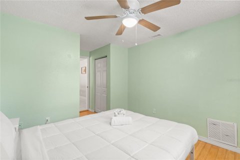 Immobilier commercial à vendre à Clearwater, Floride: 5 chambres, 253.07 m2 № 2128706 - photo 16