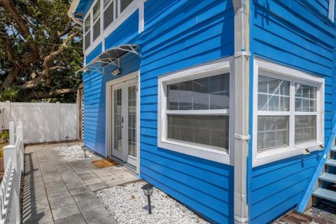 Immobilier commercial à vendre à Clearwater, Floride: 5 chambres, 253.07 m2 № 2128706 - photo 26