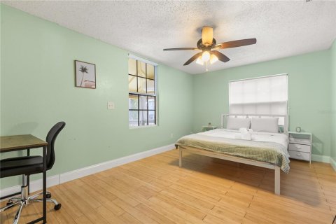 Immobilier commercial à vendre à Clearwater, Floride: 5 chambres, 253.07 m2 № 2128706 - photo 17