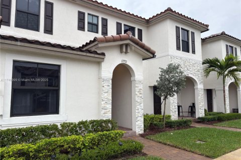 Townhouse in Homestead, Florida 3 bedrooms, 123.37 sq.m. № 1936637 - photo 3