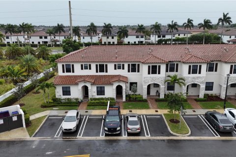 Townhouse in Homestead, Florida 3 bedrooms, 123.37 sq.m. № 1936637 - photo 23