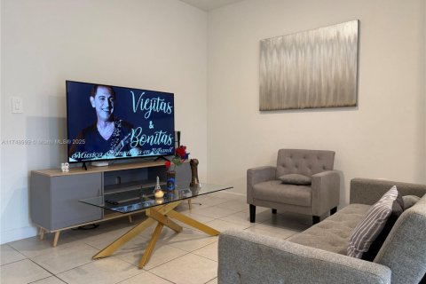 Townhouse in Homestead, Florida 3 bedrooms, 123.37 sq.m. № 1936637 - photo 10