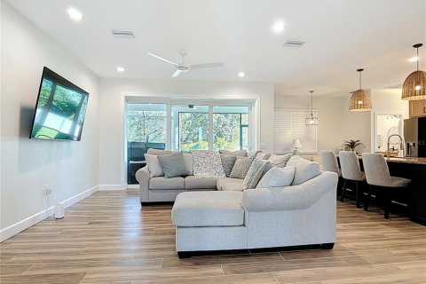 Villa ou maison à louer à Rotonda, Floride: 3 chambres, 148.83 m2 № 2110056 - photo 23