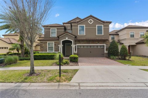House in Davenport, Florida 8 bedrooms, 363.15 sq.m. № 1873895 - photo 1