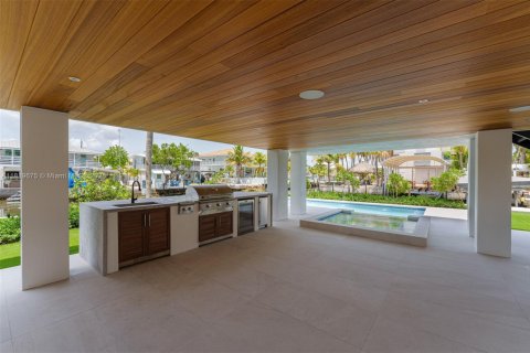House in Key Largo, Florida 5 bedrooms, 415.55 sq.m. № 1799209 - photo 7