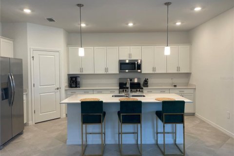 House in Venice, Florida 4 bedrooms, 189.06 sq.m. № 2166504 - photo 7