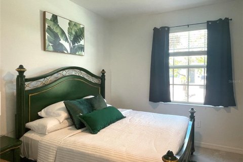 House in Venice, Florida 4 bedrooms, 189.06 sq.m. № 2166504 - photo 23
