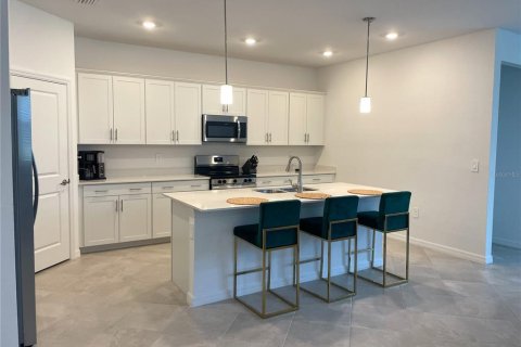 House in Venice, Florida 4 bedrooms, 189.06 sq.m. № 2166504 - photo 6