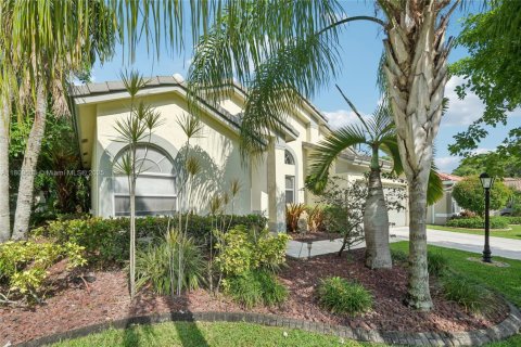 House in Coral Springs, Florida 4 bedrooms, 172.24 sq.m. № 1768882 - photo 3